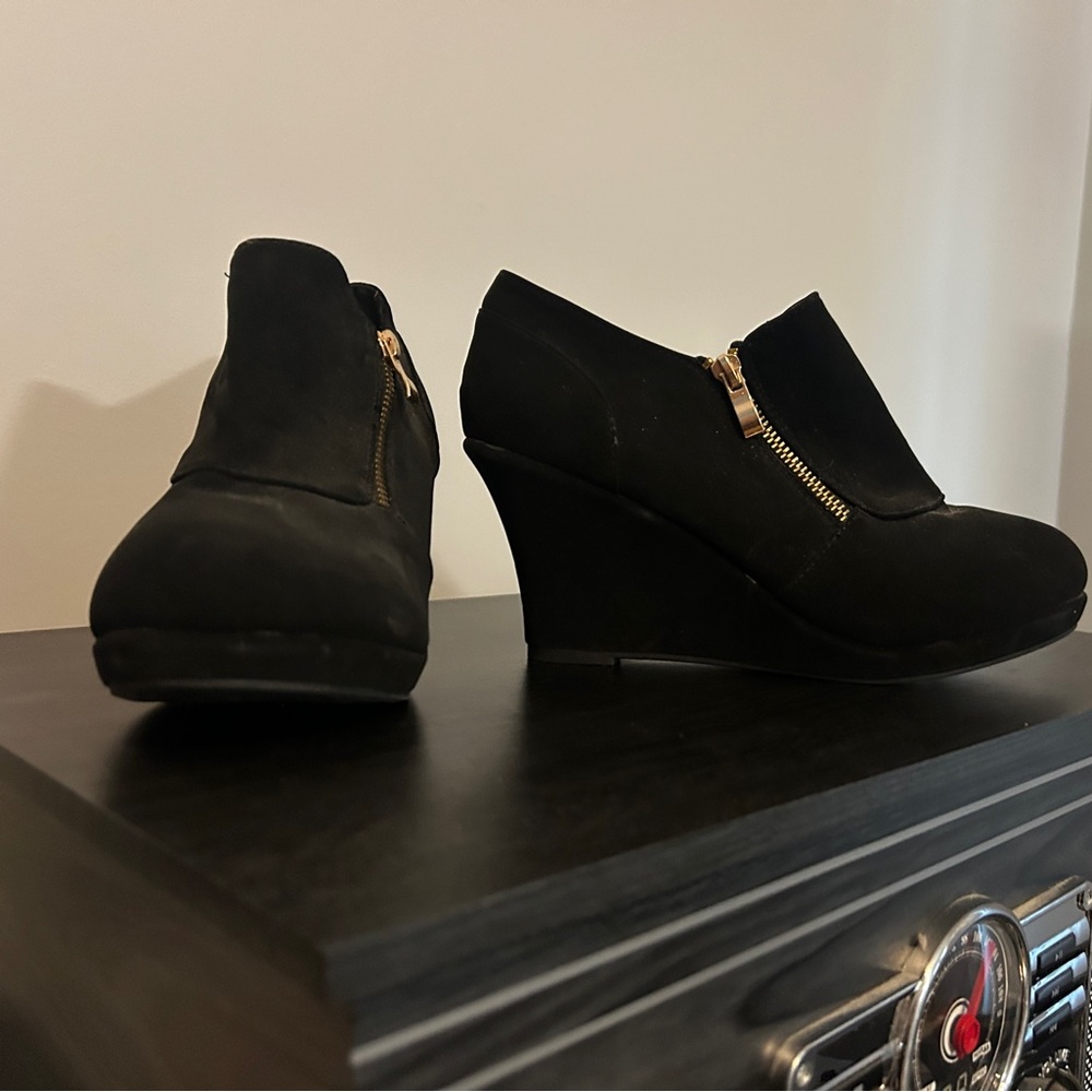 Top Moda Rita 2 Black Womens boots 9 gently worn